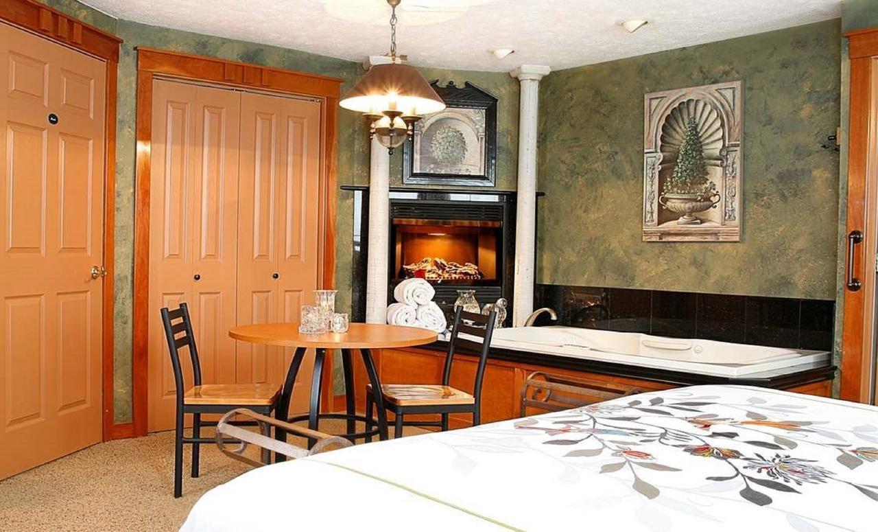 גרנדוויל Prairieside Suites Luxury Bed & Breakfast מראה חיצוני תמונה