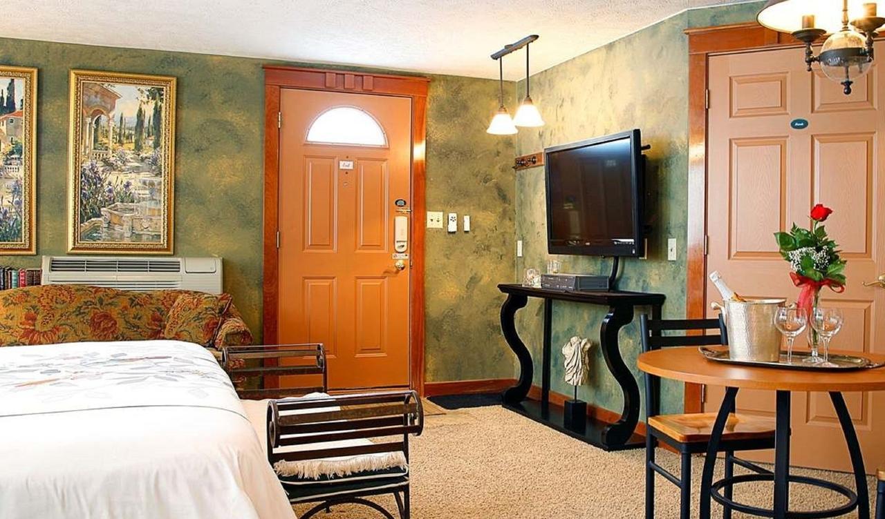 גרנדוויל Prairieside Suites Luxury Bed & Breakfast מראה חיצוני תמונה
